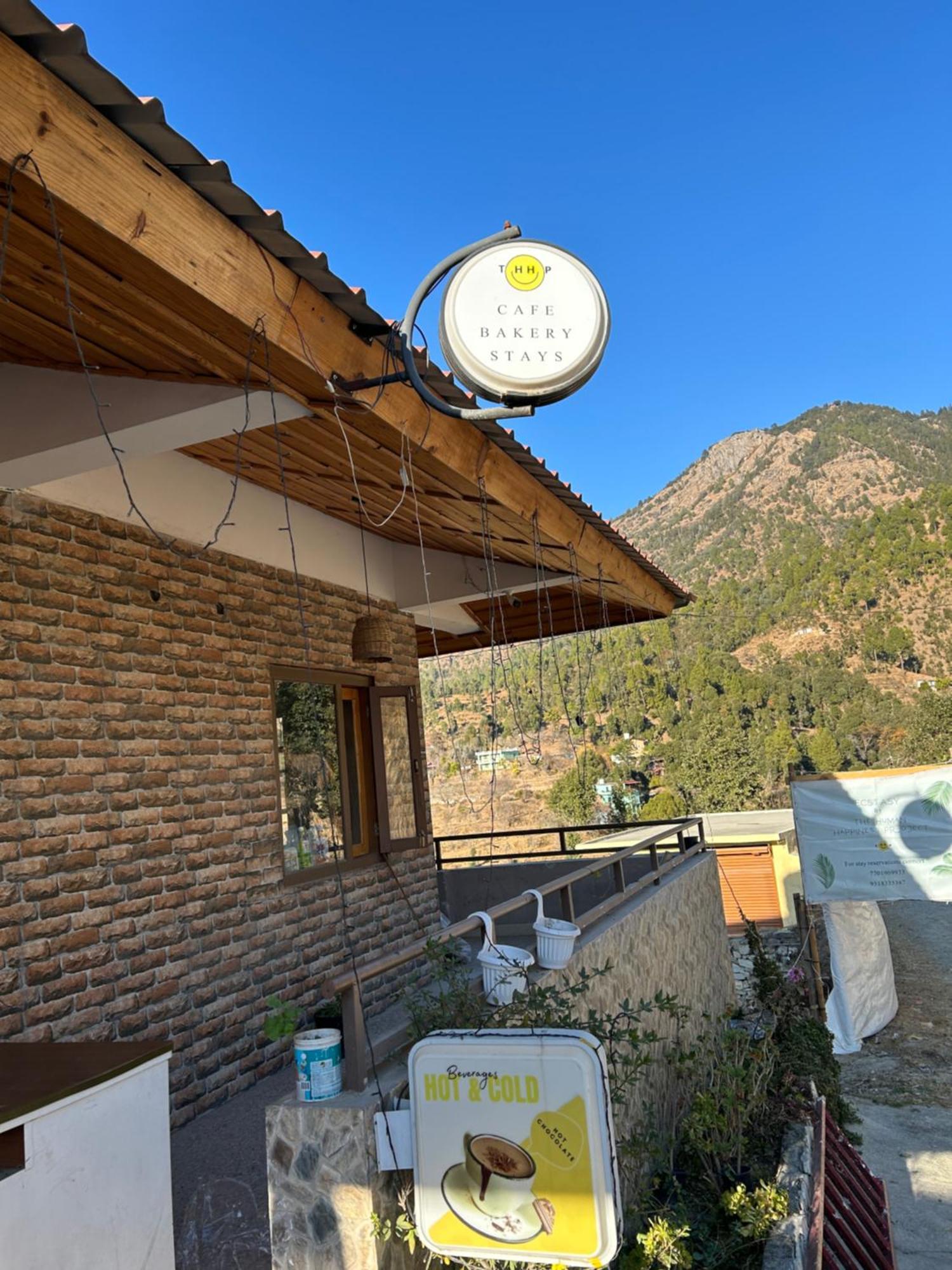 Exstasy Stays - Bathtub Rooms & Cafe - Your Romantic & Cozy Getaway - Thhpsociety - Муктешвар Экстерьер фото